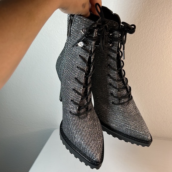Women’s Michael Kors sparkle for days combat boots, size 5.5 - Picture 8 of 16